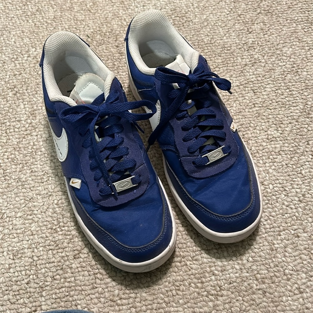 Nike men’s athletic shoe